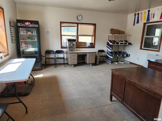 1230 US Hwy 45 N, Vienna, IL 62995