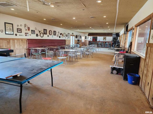 1230 US Hwy 45 N, Vienna, IL 62995