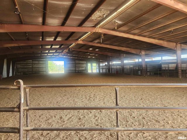 1230 US Hwy 45 N, Vienna, IL 62995