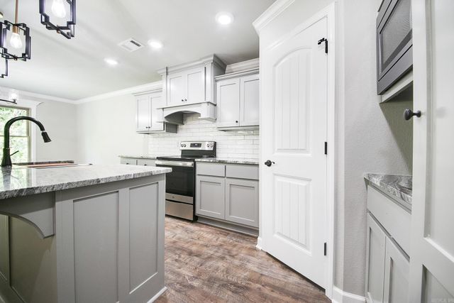 38 Arbor Trail Drive, Cabot, AR 72023