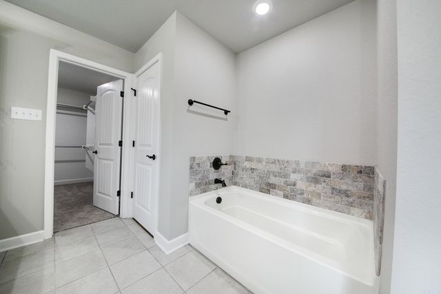 38 Arbor Trail Drive, Cabot, AR 72023