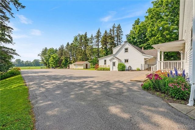 6790 Gowanda State Road, Hamburg, NY 14075