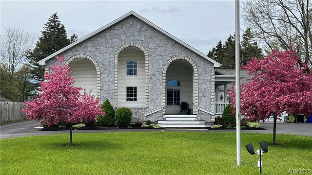 6790 Gowanda State Road, Hamburg, NY 14075