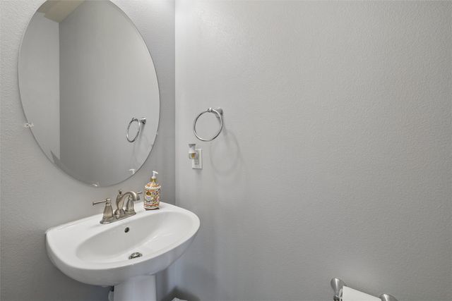 6285 Wistful Vista Drive, West Des Moines, IA 50266