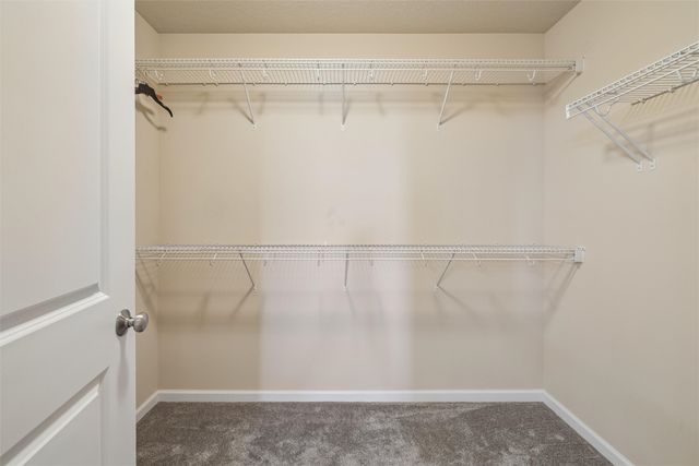 6285 Wistful Vista Drive, West Des Moines, IA 50266