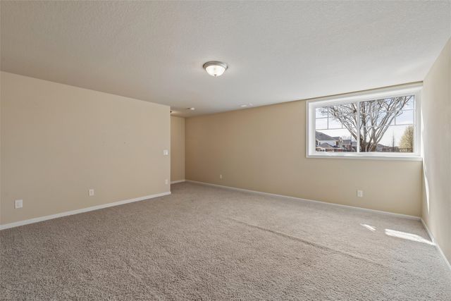 6285 Wistful Vista Drive, West Des Moines, IA 50266