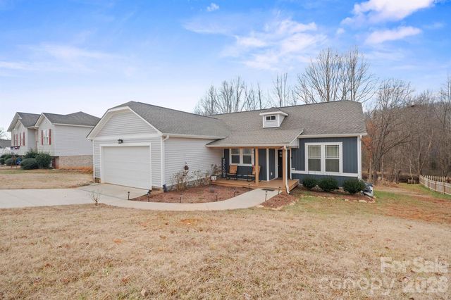 1544 Farmington Hills Drive, Conover, NC 28613