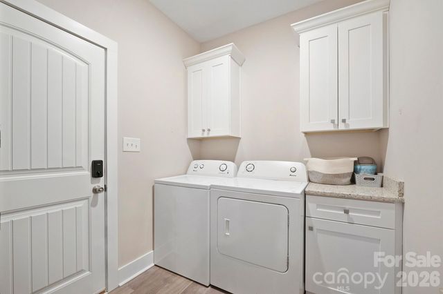 1544 Farmington Hills Drive, Conover, NC 28613