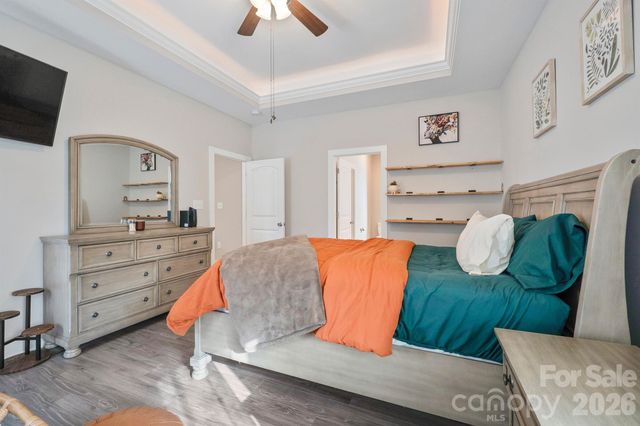 1544 Farmington Hills Drive, Conover, NC 28613
