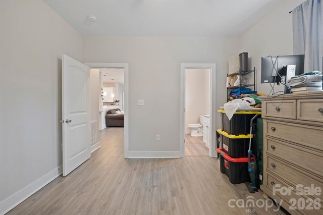 1544 Farmington Hills Drive, Conover, NC 28613