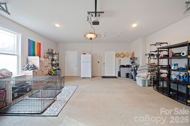 1544 Farmington Hills Drive, Conover, NC 28613