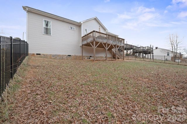 1544 Farmington Hills Drive, Conover, NC 28613