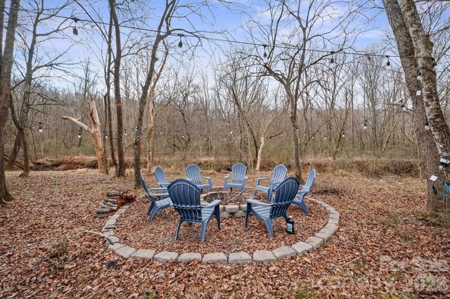 1544 Farmington Hills Drive, Conover, NC 28613