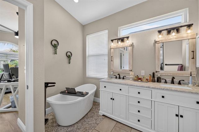 1747 WOOD BROOK STREET, Tarpon Springs, FL 34689