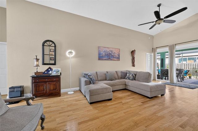 1747 WOOD BROOK STREET, Tarpon Springs, FL 34689