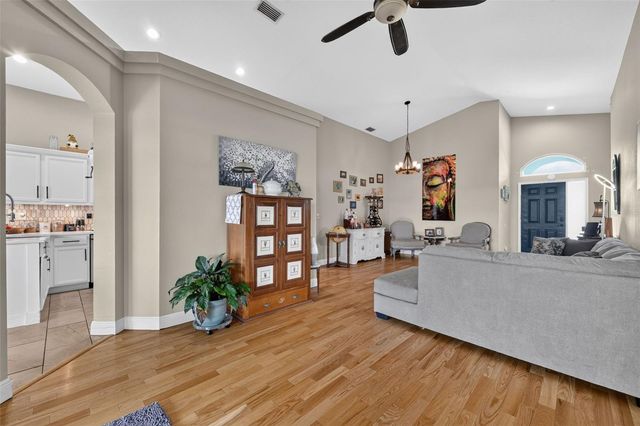 1747 WOOD BROOK STREET, Tarpon Springs, FL 34689