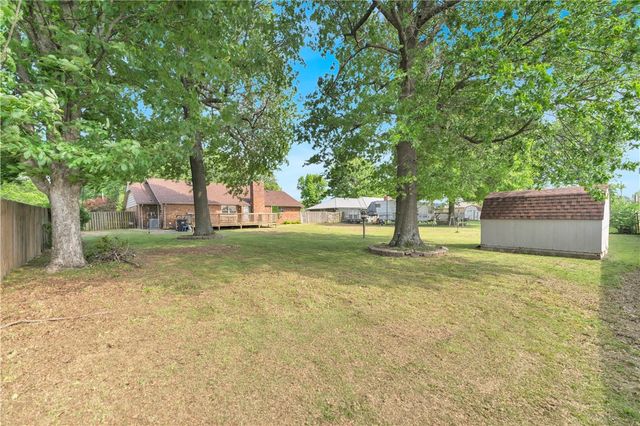 806 Dorman Street, Springdale, AR 72762