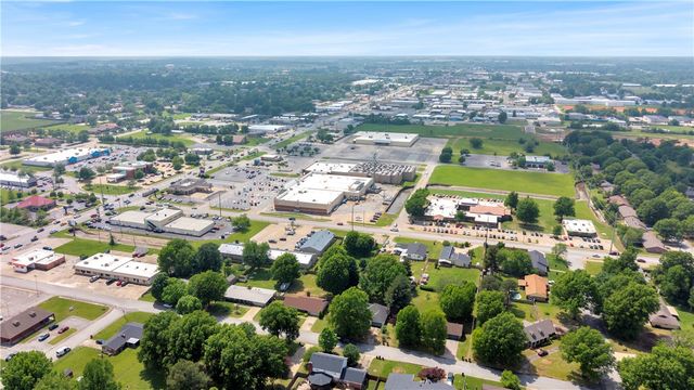806 Dorman Street, Springdale, AR 72762
