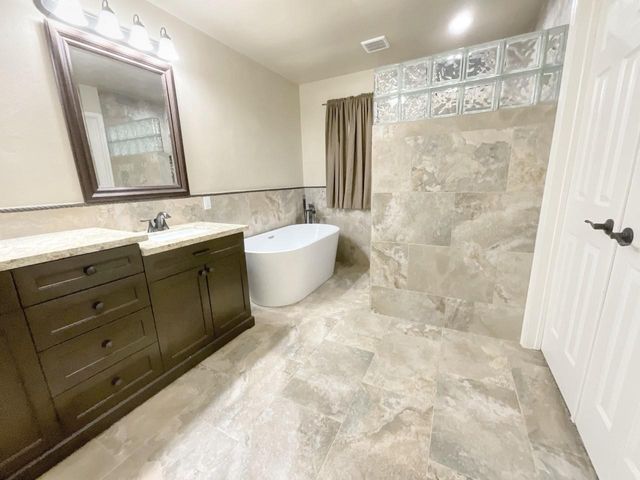 18083 Holly Forest Drive, Houston, TX 77084