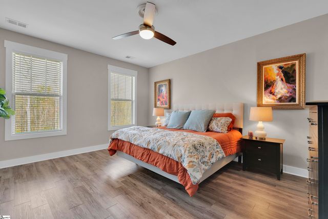 621 Longfellow Way, Simpsonville, SC 29681