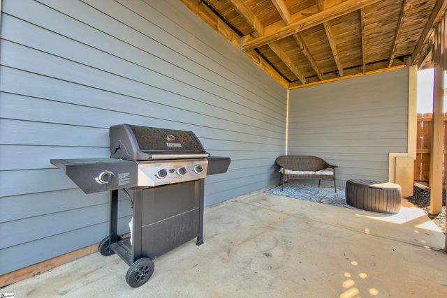 621 Longfellow Way, Simpsonville, SC 29681