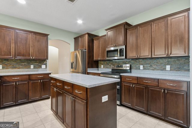 234 Waters Edge Drive, Kingsland, GA 31548