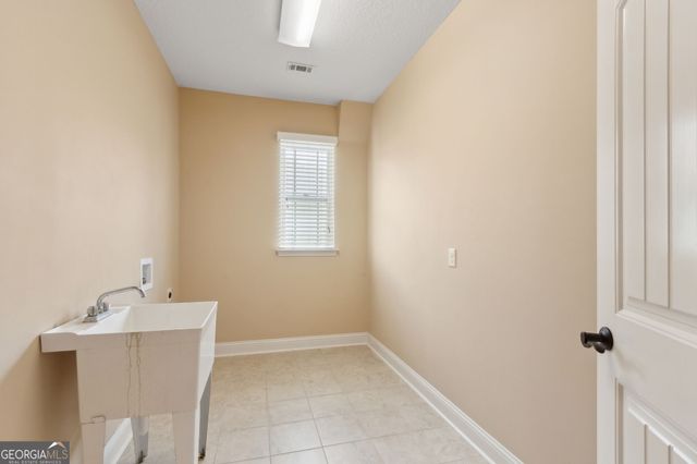 234 Waters Edge Drive, Kingsland, GA 31548