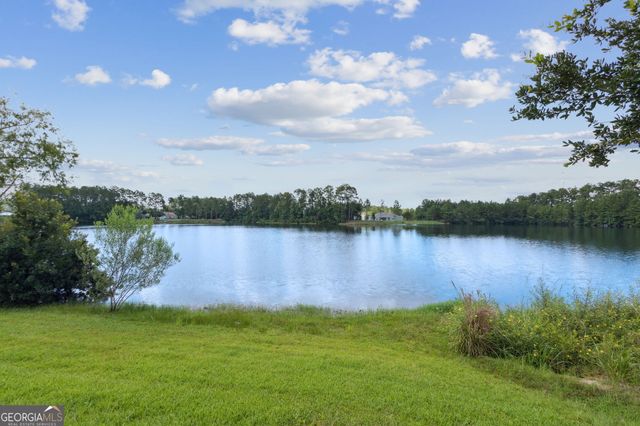 234 Waters Edge Drive, Kingsland, GA 31548