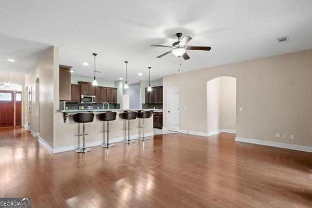 234 Waters Edge Drive, Kingsland, GA 31548