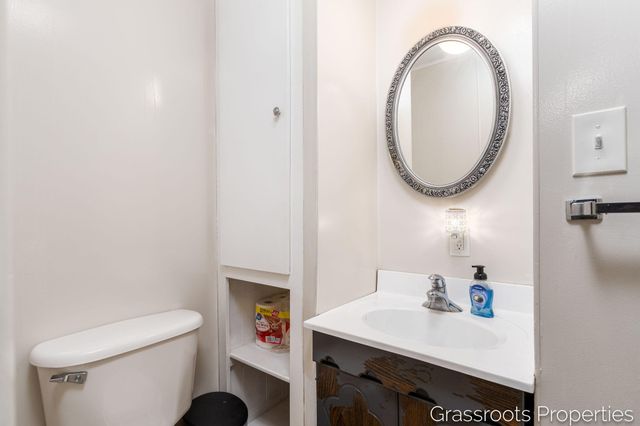 6196 W Sidney Road, Sidney, MI 48885