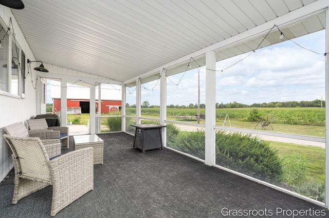 6196 W Sidney Road, Sidney, MI 48885
