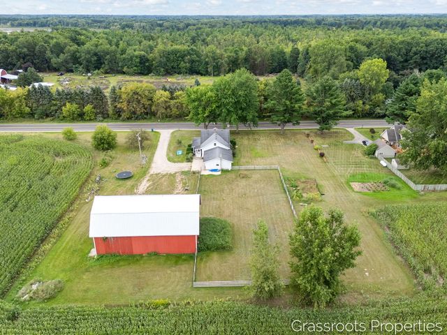6196 W Sidney Road, Sidney, MI 48885