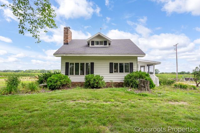 6196 W Sidney Road, Sidney, MI 48885