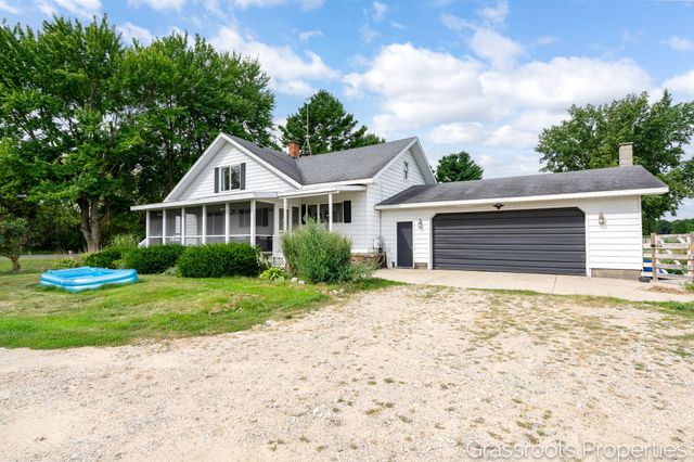 6196 W Sidney Road, Sidney, MI 48885