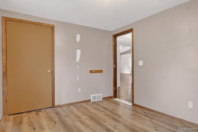 18944 Doyle Road, Gregory, MI 48137