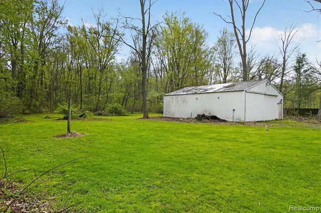 18944 Doyle Road, Gregory, MI 48137
