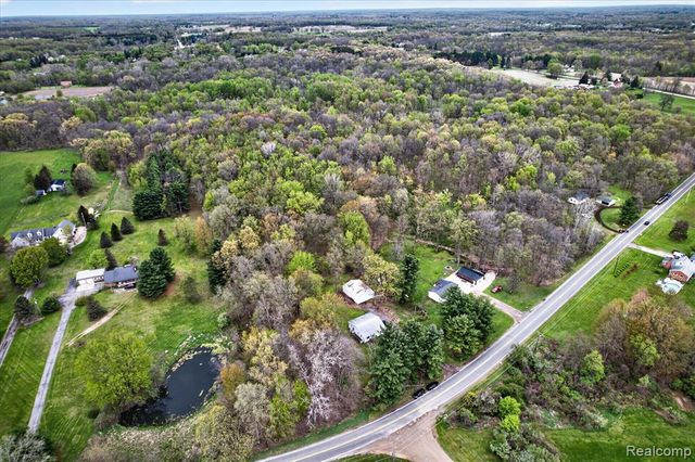 18944 Doyle Road, Gregory, MI 48137