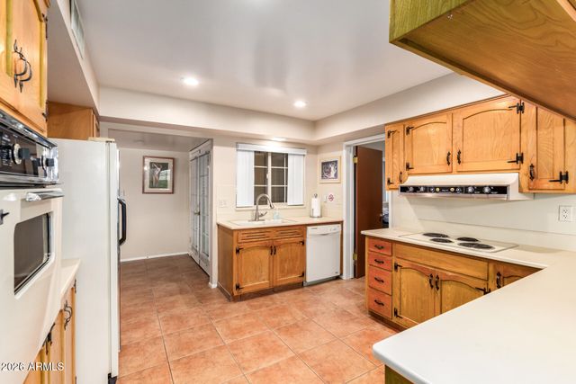 6419 E Cactus Road, Scottsdale, AZ 85254