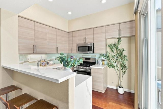 886 Fascination Place, Milpitas, CA 95035