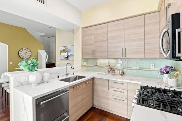 886 Fascination Place, Milpitas, CA 95035