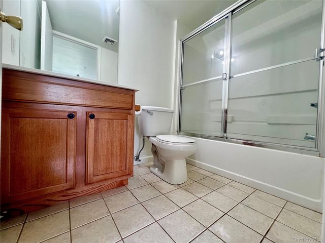 139 Ruth Court, Middletown, NY 10940