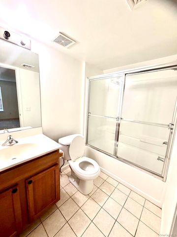 139 Ruth Court, Middletown, NY 10940