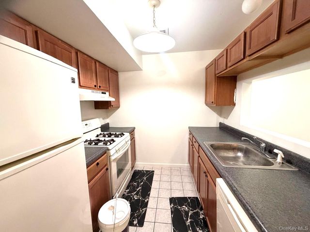 139 Ruth Court, Middletown, NY 10940