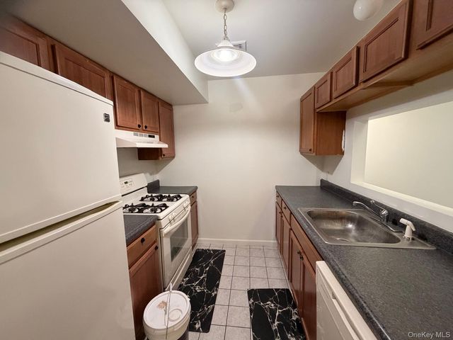 139 Ruth Court, Middletown, NY 10940