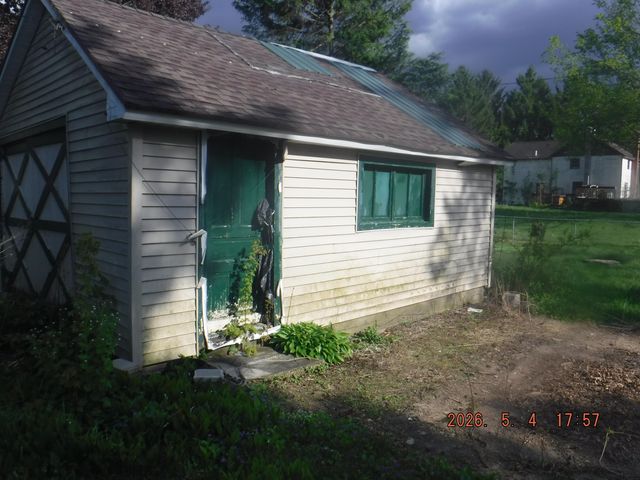 418 E Arbor Street E, Marcellus, MI 49067