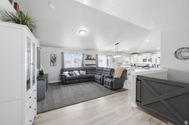 1197 E RAVEN WAY, Eagle Mountain, UT 84005