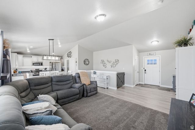 1197 E RAVEN WAY, Eagle Mountain, UT 84005