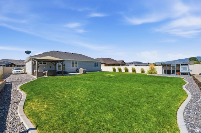 1197 E RAVEN WAY, Eagle Mountain, UT 84005