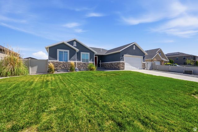 1197 E RAVEN WAY, Eagle Mountain, UT 84005