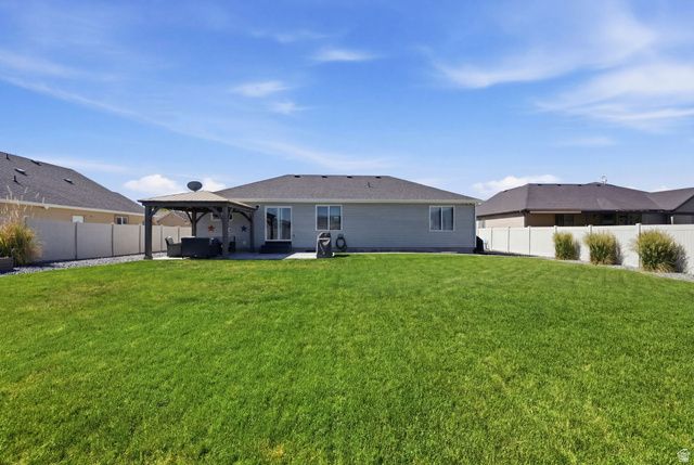 1197 E RAVEN WAY, Eagle Mountain, UT 84005